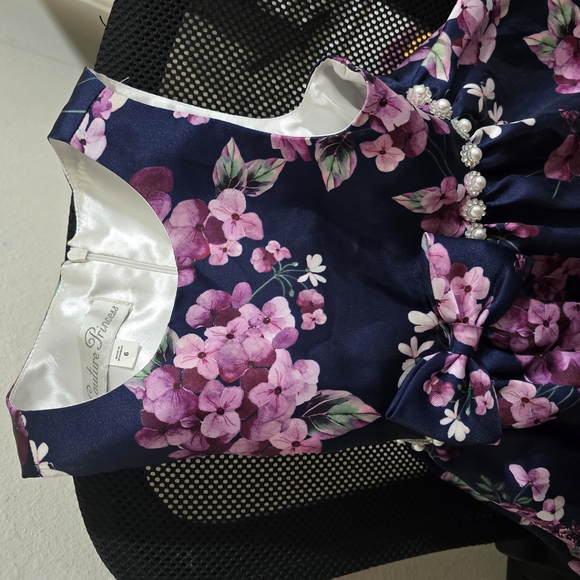 Couture Princess Floral Dress with Satin Lining - Picture 4 of 8